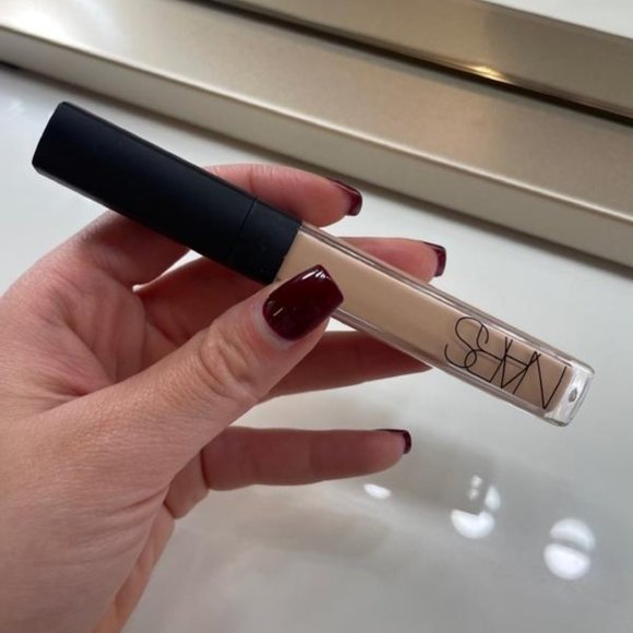 NARS Radiant Creamy Concealer in Chantilly - Picture 5 of 5